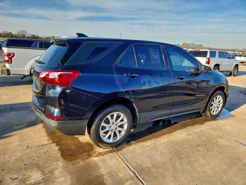Photo 3 from auction – 2020 CHEVROLET EQUINOX with VIN 2GNAXFEV2L6233016