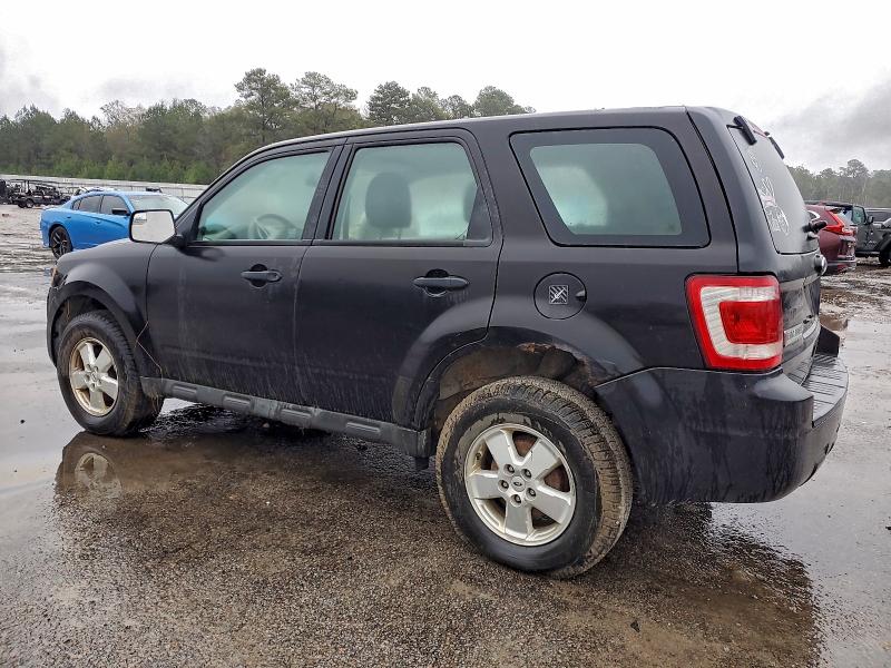 Photo 2 from auction – 2011 FORD ESCAPE XLS with VIN 1FMCU0C71BKB21388
