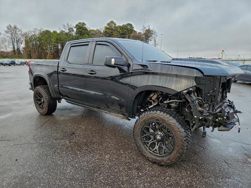 Photo 4 from auction – 2025 CHEVROLET SILVERADO with VIN 1GCUKEE87SZ153688