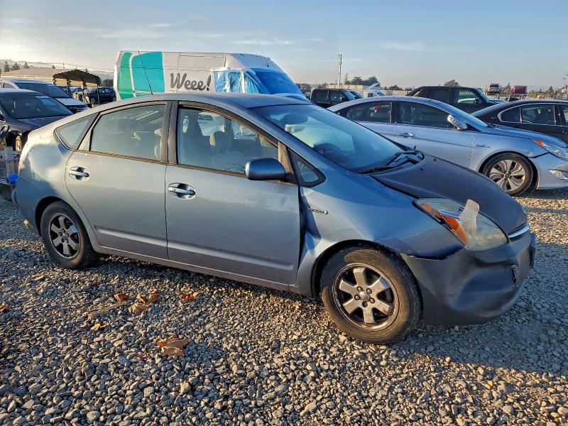 Photo 4 from auction – 2006 TOYOTA PRIUS with VIN JTDKB20U767075313