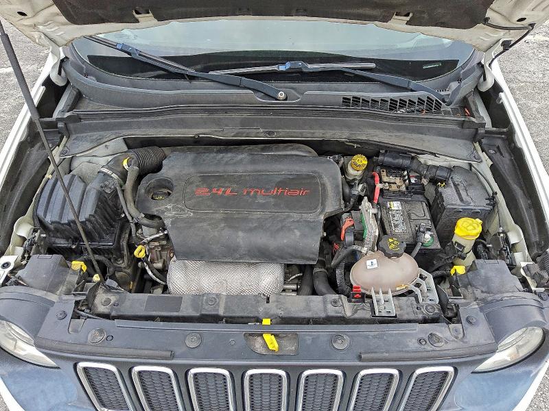 Photo 11 from auction – 2017 JEEP RENEGADE L with VIN ZACCJABB0HPE41180