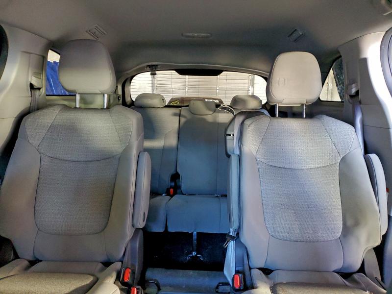 Photo 10 from auction – 2021 TOYOTA SIENNA LE with VIN 5TDBSKFC9MS028964