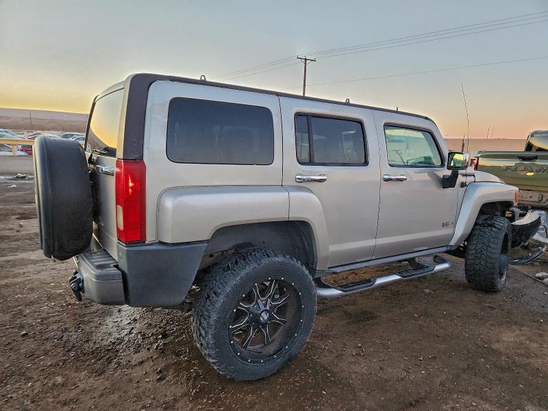 Photo 3 from auction – 2006 HUMMER H3 with VIN 5GTDN136168186918