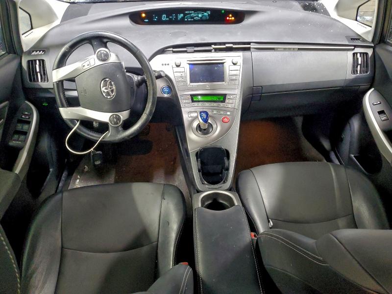 Photo 8 from auction – 2014 TOYOTA PRIUS with VIN JTDKN3DU8E1768853