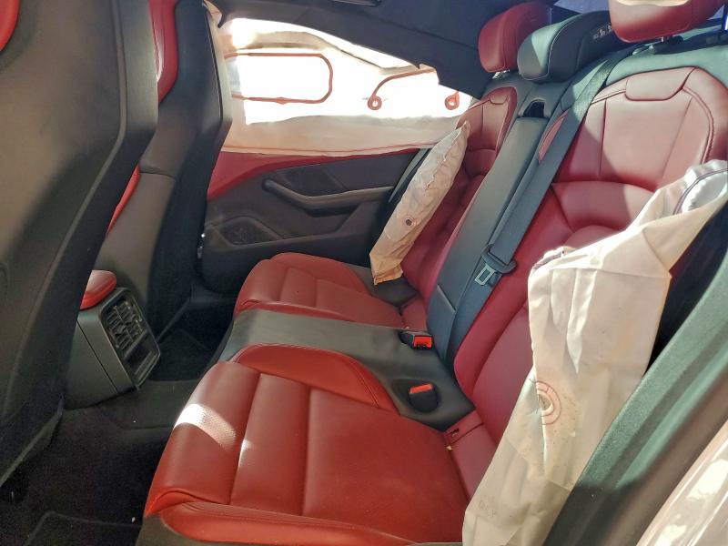 Photo 10 from auction – 2022 PORSCHE TAYCAN with VIN WP0AA2Y16NSA11948