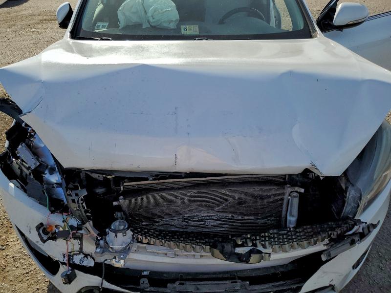 Photo 12 from auction – 2017 KIA SORENTO with VIN 5XYPKDA51HG204600
