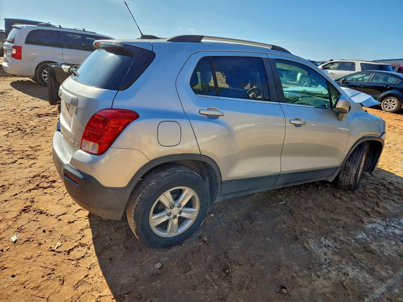 Photo 3 from auction – 2016 CHEVROLET TRAX 1LT with VIN 3GNCJLSB3GL194358