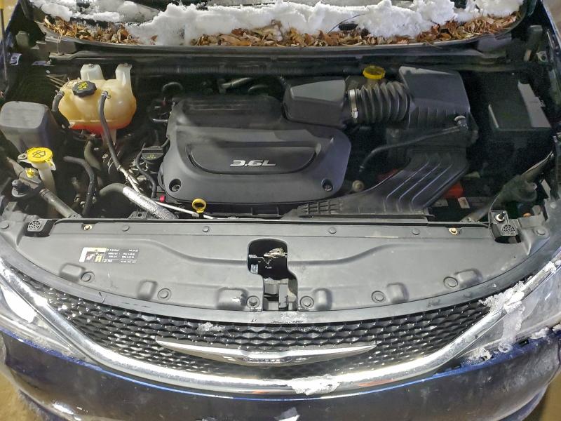 Photo 12 from auction – 2017 CHRYSLER PACIFICA T with VIN 2C4RC1EG3HR703376