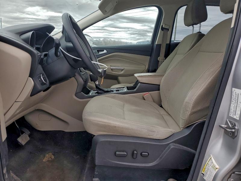 Photo 7 from auction – 2017 FORD ESCAPE SE with VIN 1FMCU9G98HUE12533