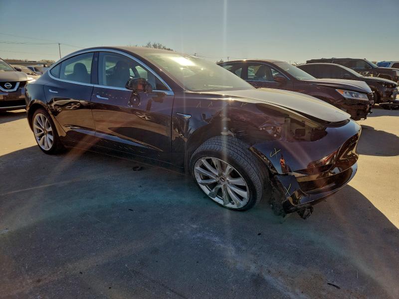 Photo 4 from auction – 2018 TESLA MODEL 3 with VIN 5YJ3E1EA2JF176427
