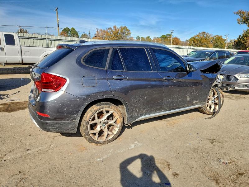 Photo 3 from auction – 2015 BMW X1 XDRIVE2 with VIN WBAVL1C56FVY26449