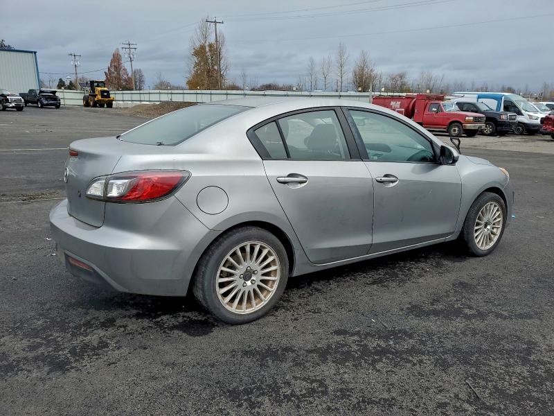 Photo 3 from auction – 2011 MAZDA MAZDA3 with VIN JM1BL1UG6B1458216