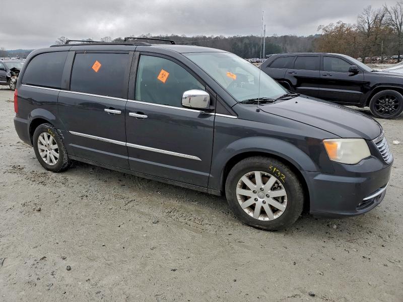 Photo 4 from auction – 2012 CHRYSLER TOWN & COU with VIN 2C4RC1CG3CR414610
