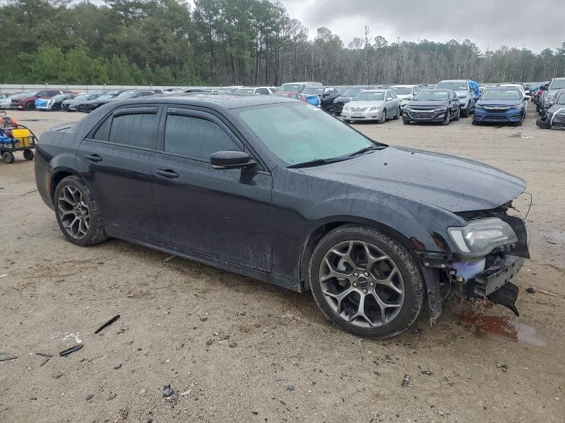 Photo 4 from auction – 2017 CHRYSLER 300 S with VIN 2C3CCABT2HH593809