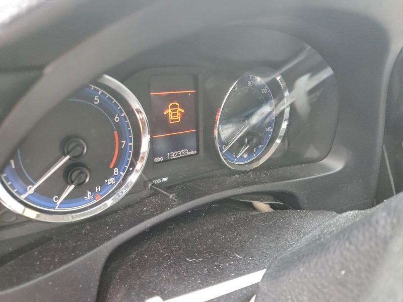 Photo 9 from auction – 2017 TOYOTA COROLLA L with VIN 5YFBURHE3HP724901