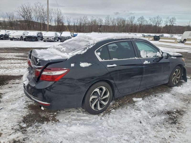 Photo 3 from auction – 2016 HONDA ACCORD with VIN 1HGCR2F99GA072664