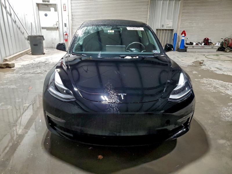 Photo 5 from auction – 2022 TESLA MODEL 3 with VIN 5YJ3E1EA9NF372080