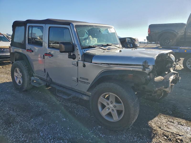 Photo 4 from auction – 2014 JEEP WRANGLER U with VIN 1C4BJWDGXEL304412