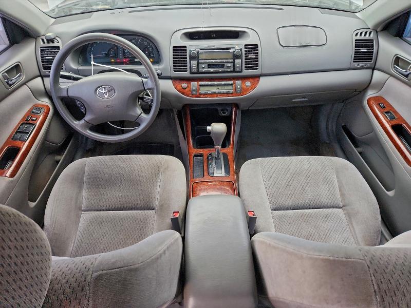 Photo 8 from auction – 2002 TOYOTA CAMRY with VIN 4T1BE30K82U087781