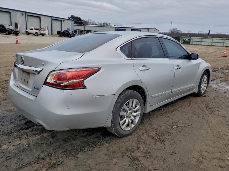 Photo 3 from auction – 2014 NISSAN ALTIMA 2.5 with VIN 1N4AL3AP8EN345141