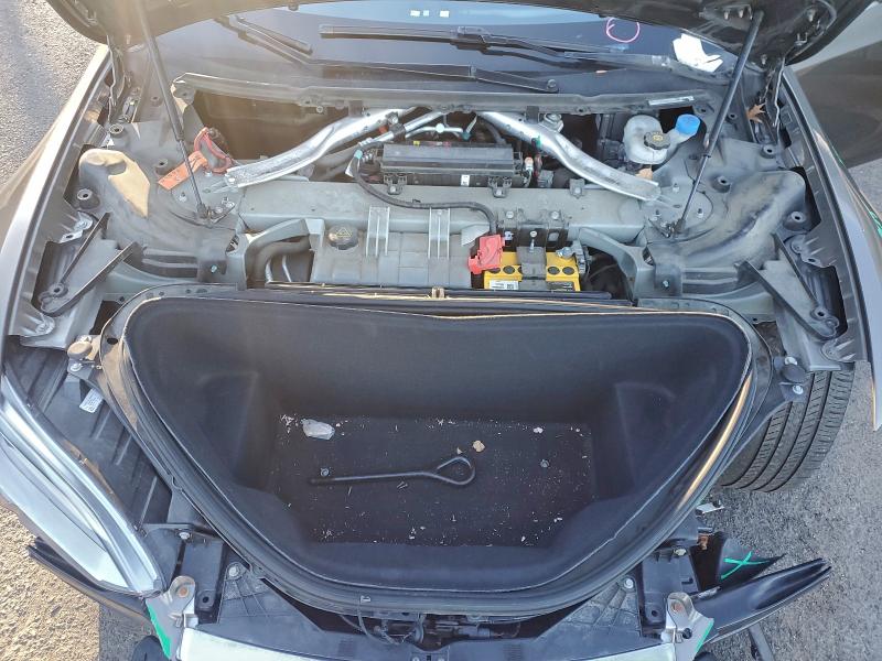 Photo 11 from auction – 2016 TESLA MODEL S with VIN 5YJSA1E28GF168129