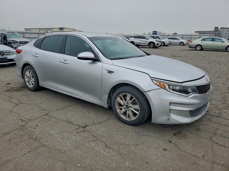 Photo 4 from auction – 2016 KIA OPTIMA LX with VIN 5XXGT4L32GG031228