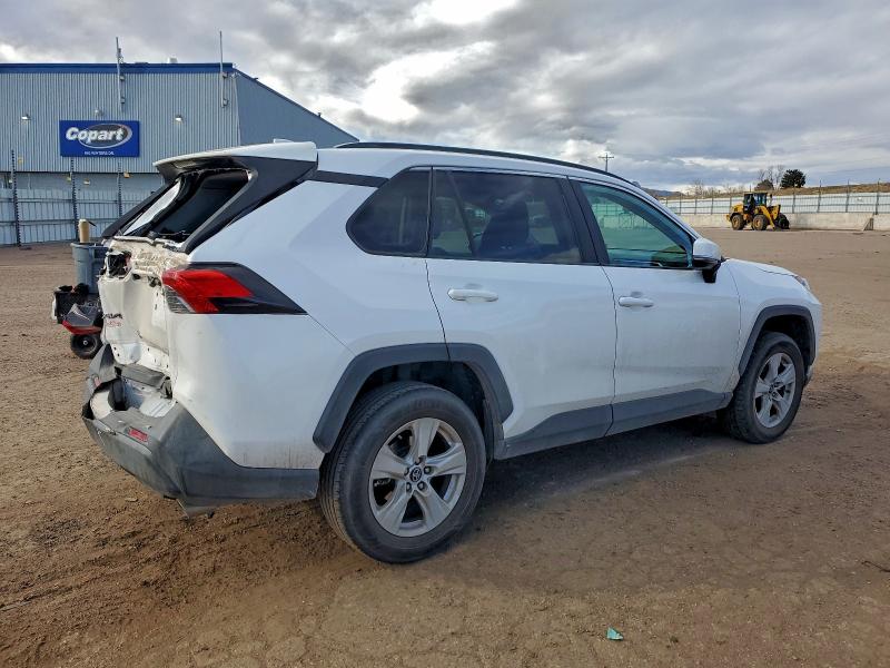 Photo 3 from auction – 2020 TOYOTA RAV4 XLE with VIN 2T3W1RFV2LC036434