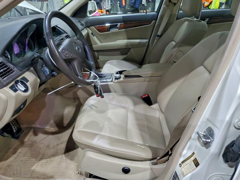 Photo 7 from auction – 2011 MERCEDES-BENZ C 300 4MAT with VIN WDDGF8BB2BR183545