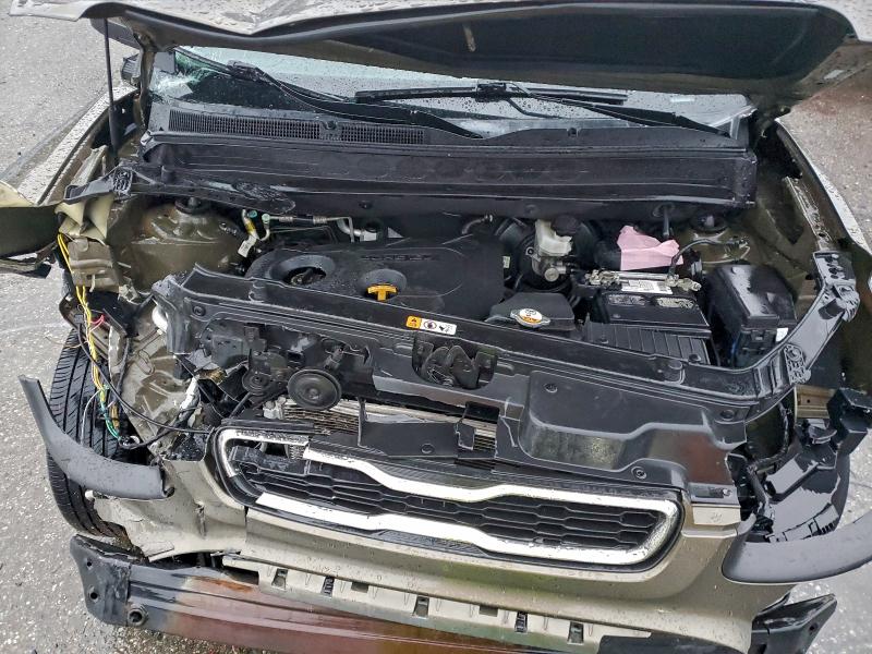 Снимка 11 от търг – 2013 KIA SOUL + с VIN KNDJT2A62D7529697