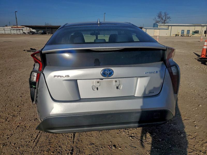 Photo 6 from auction – 2016 TOYOTA PRIUS with VIN JTDKARFU7G3004396