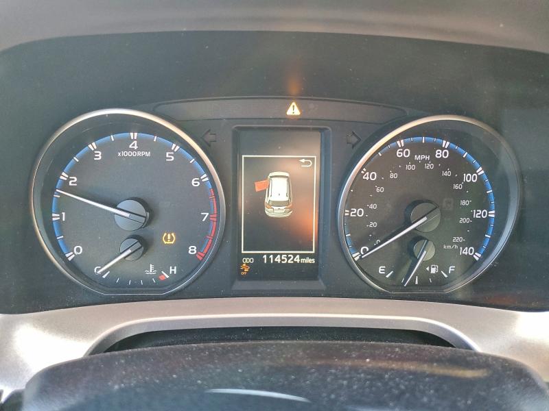 Photo 9 from auction – 2018 TOYOTA RAV4 with VIN JTMRFREV7JJ242312