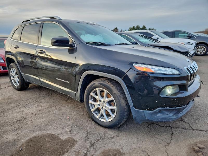 Photo 4 from auction – 2017 JEEP CHEROKEE L with VIN 1C4PJLCB2HW604703