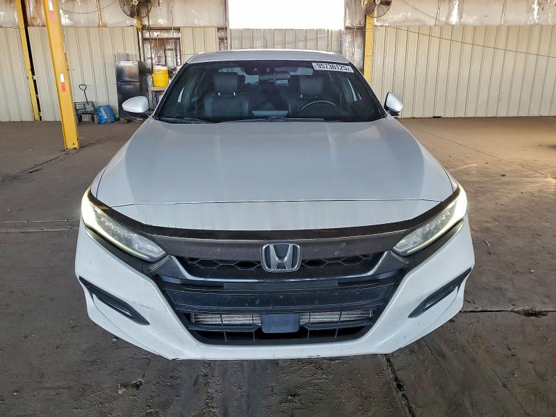 Photo 5 from auction – 2018 HONDA ACCORD SPO with VIN 1HGCV2F33JA054045