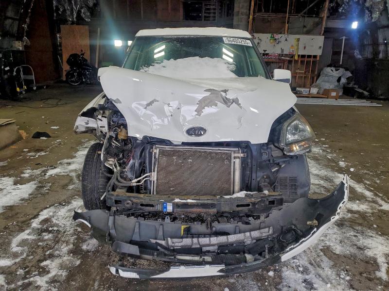 Photo 5 from auction – 2011 KIA SOUL + with VIN KNDJT2A21B7328321