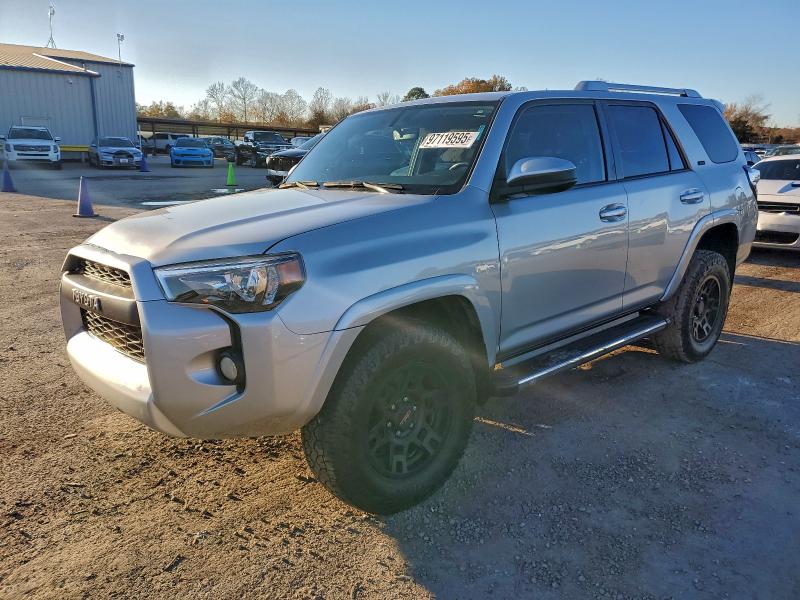 TOYOTA 4RUNNER SR 2016 with VIN JTEBU5JR5G5381991 - Photo from auction