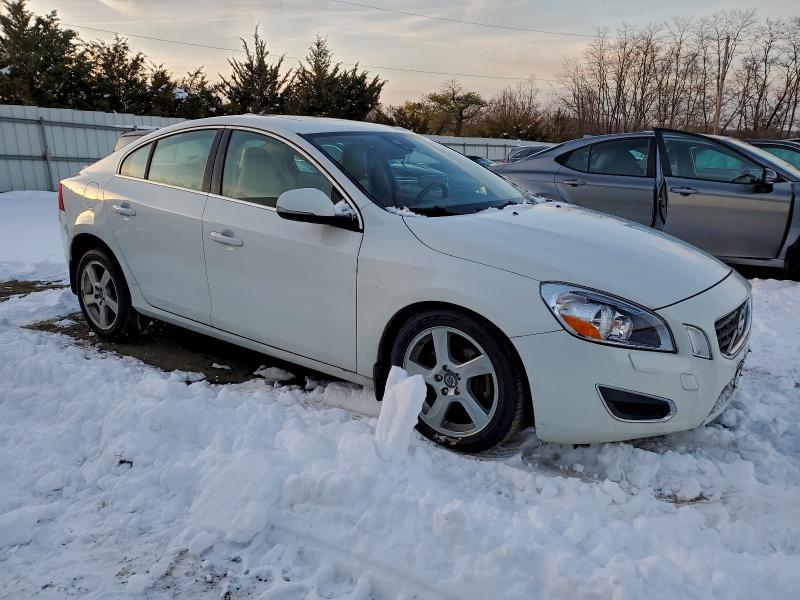 Photo 4 from auction – 2012 VOLVO S60 T5 with VIN YV1622FS6C2088709
