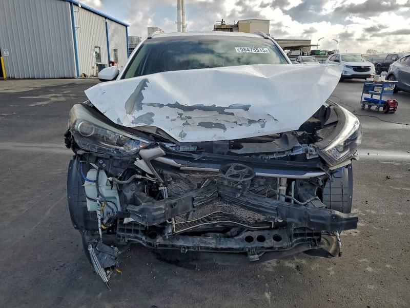 Photo 5 from auction – 2017 HYUNDAI TUCSON LIM with VIN KM8J33A48HU580595