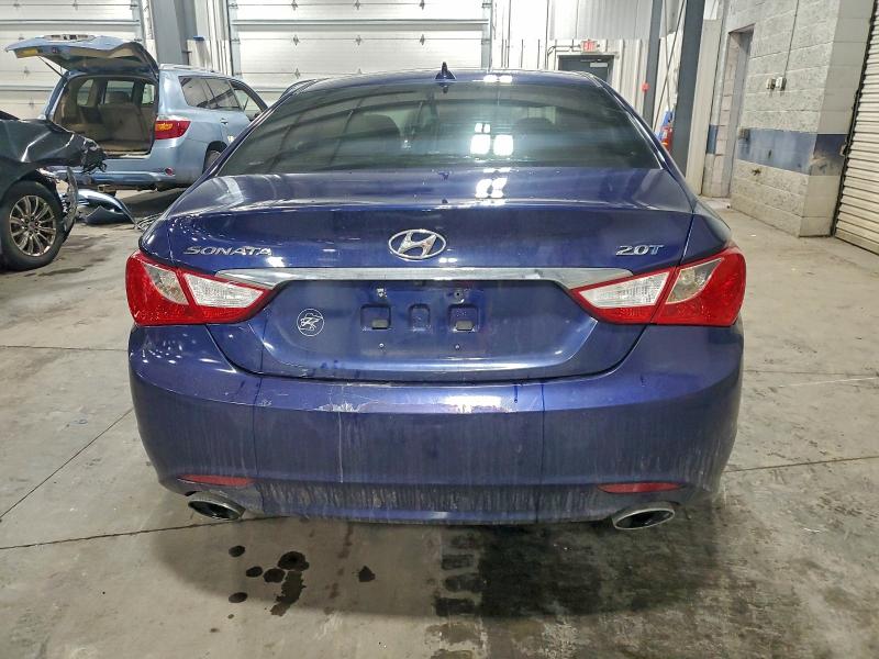 Photo 6 from auction – 2013 HYUNDAI SONATA SE with VIN 5NPEC4AB1DH689138