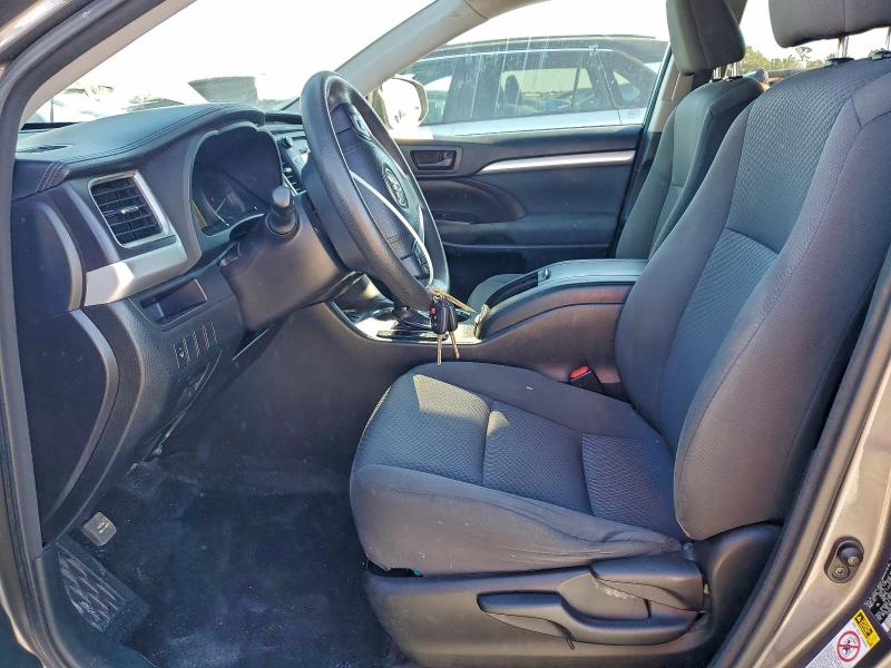 Photo 7 from auction – 2016 TOYOTA HIGHLANDER with VIN 5TDZARFH2GS022806