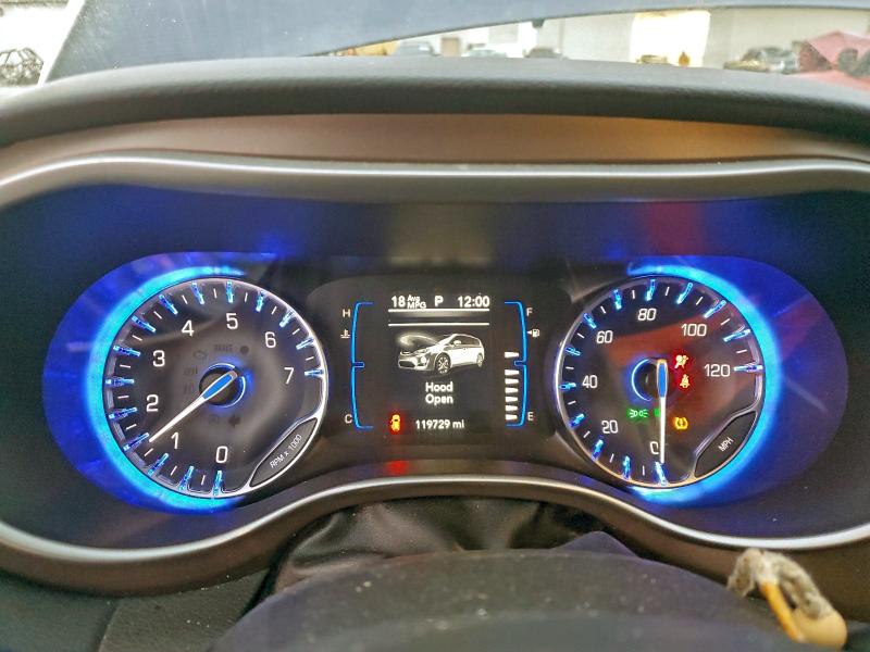 Photo 9 from auction – 2018 CHRYSLER PACIFICA with VIN 2C4RC1BG2JR279747