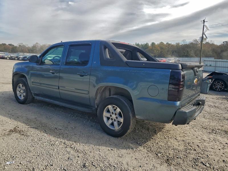 Photo 2 from auction – 2008 CHEVROLET AVALANCHE with VIN 3GNFK12328G166715