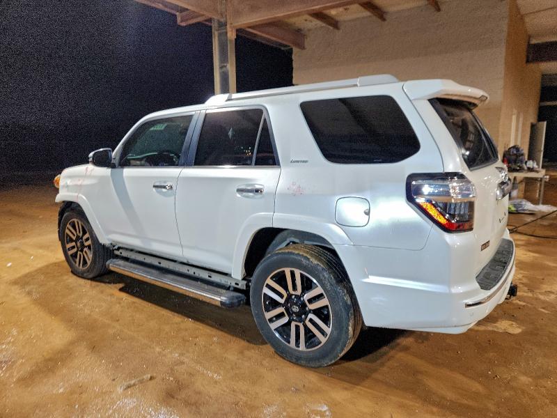 Photo 2 from auction – 2016 TOYOTA 4RUNNER SR with VIN JTEBU5JR7G5299700
