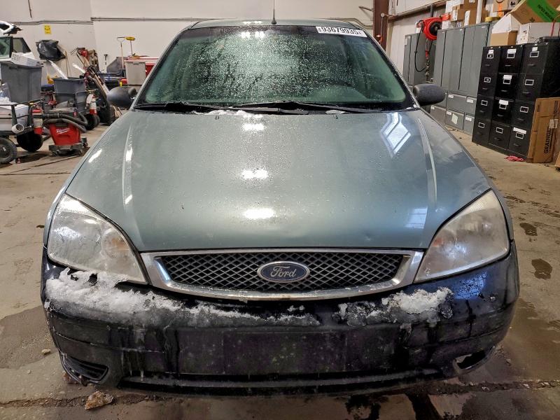Photo 5 from auction – 2005 FORD FOCUS ZX4 with VIN 1FAFP34N75W268146