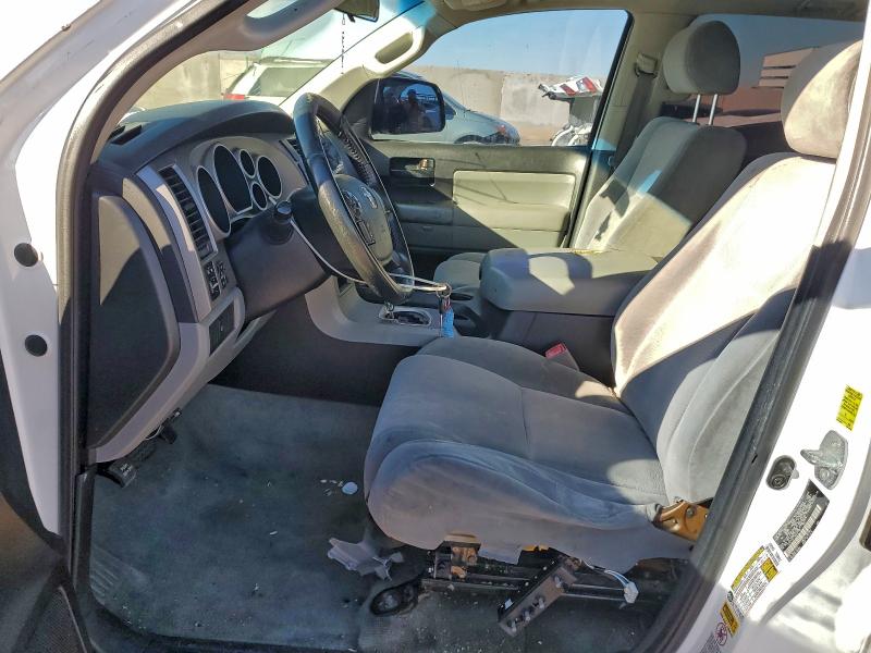 Photo 7 from auction – 2010 TOYOTA SEQUOIA SR with VIN 5TDZY5G17AS027366