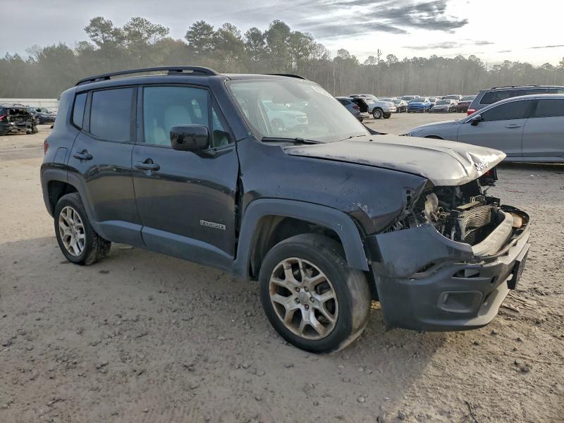 Photo 4 from auction – 2016 JEEP RENEGADE L with VIN ZACCJBBT7GPC82297
