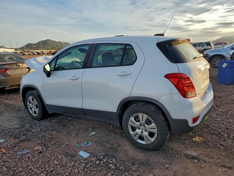 Photo 2 from auction – 2017 CHEVROLET TRAX LS with VIN 3GNCJKSBXHL281184