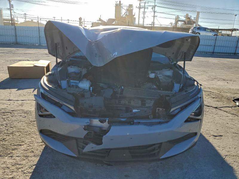 Photo 5 from auction – 2025 KIA EV6 LIGHT with VIN 5XYC34JA3SG010201