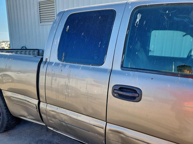 Photo 10 from auction – 2001 CHEVROLET SILVERADO with VIN 2GCEC19V011236171