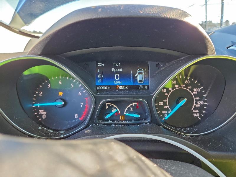 Photo 9 from auction – 2019 FORD ESCAPE with VIN 1FMCU9J96KUC40275