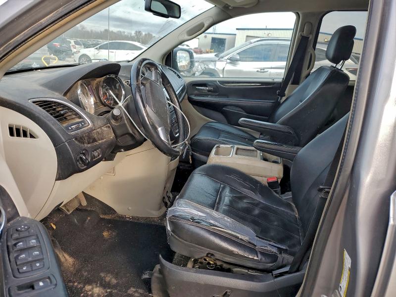 Photo 7 from auction – 2013 CHRYSLER TOWN & COU with VIN 2C4RC1BG3DR657465
